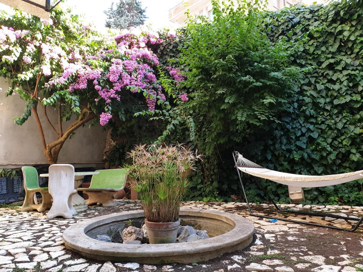 Vatican Fairytale Garden Рим Экстерьер фото